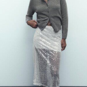 Size S Like new Zara ZARA SEQUIN MIDI SKIRT  Silver Grey Modern